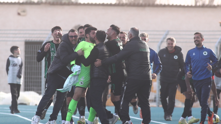 Ο τερματοφύλακας της Μαρκό, Θεοδωράκης πέρασε αλλαγή στο 74' και στο 96' ισοφάρισε με κεφαλιά τον Ολυμπιακό Β'