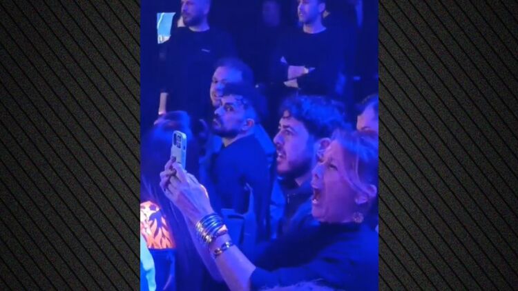 Good Job Nicky: Τα ουρλιαχτά της Σοφίας Αλιμπέρτη και του αδερφού του όταν τραγούδησε στον ελληνικό τελικό της Eurovision, δείτε βίντεο