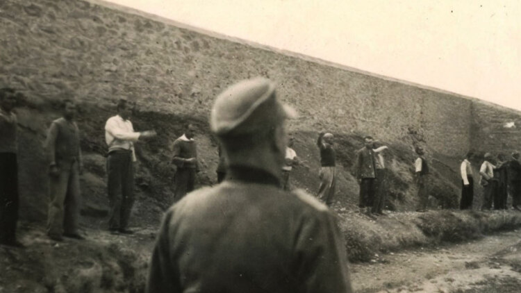 Καισαριανή: Στην κρίση του Κεντρικού Συμβουλίου τα φωτογραφικά ντοκουμέντα των 200 εκτελεσθέντων