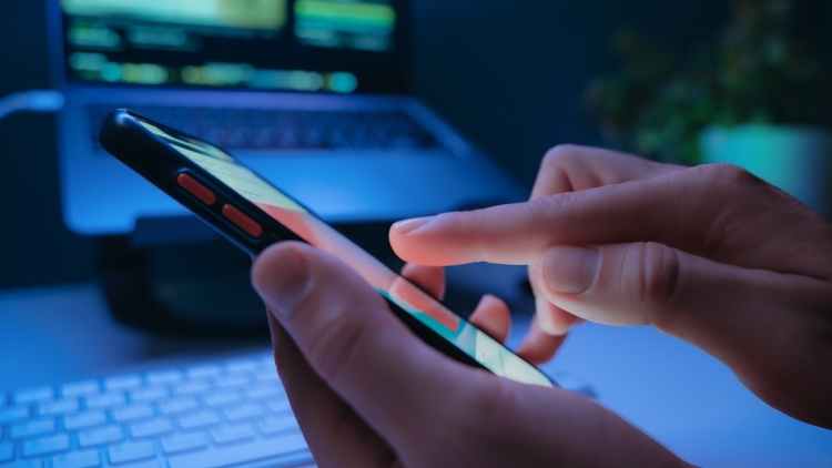 Και η Βρετανία εξετάζει την απαγόρευση της χρήσης των social media σε παιδιά κάτω των 16 ετών