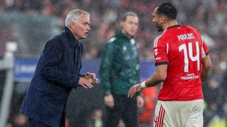 Παυλίδης: «Ο Μουρίνιο θα με σκότωνε αν αποκάλυπτα τα πλάνα για Ρεάλ»
