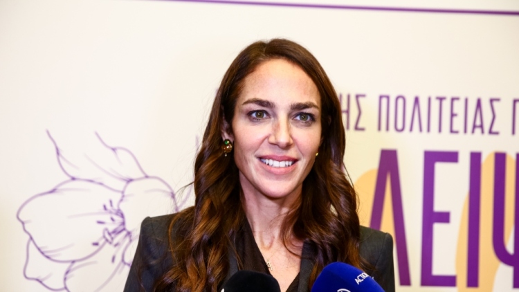 Στη Θεσσαλονίκη για τις πρώτες κοινωνικές κατοικίες η Δόμνα Μιχαηλίδου: «Κανένας συμπολίτης μας χωρίς αξιοπρεπή στέγη»