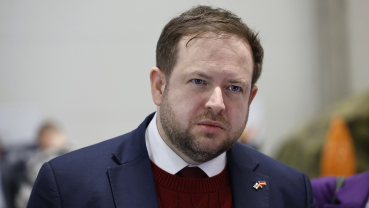 Η Βρετανία είναι προσηλωμένη σε δίκαιη λύση του Κυπριακού, λέει ο υφυπουργός Εξωτερικών Ντάουτι