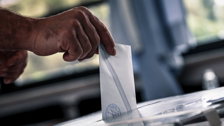 Στη Βουλή το νομοσχέδιο για την επιστολική ψήφο των αποδήμων και την εκλογική περιφέρεια απόδημου Ελληνισμού