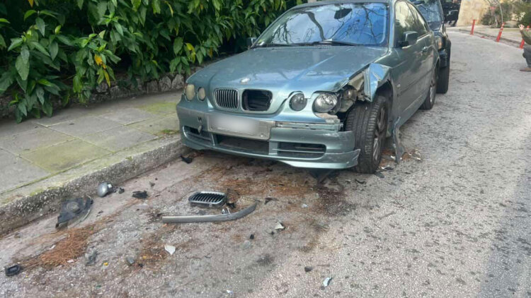 Ποινική δίωξη για δύο πλημμελήματα σε βάρος της 36χρονης τραγουδίστριας που έπεσε σε σταθμευμένα ΙΧ στο Κολωνάκι
