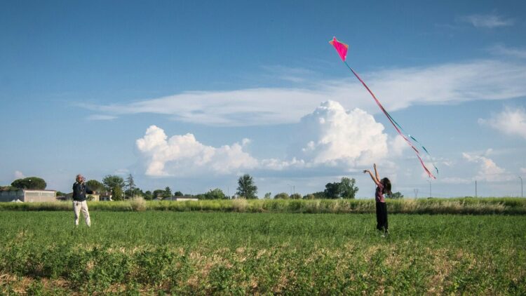 Πετάμε χαρταετό στην Αττική: Ιδανική εξόρμηση σε πάρκα, άλση και παραλίες
