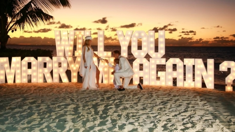 Η Πάρις Χίλτον και ο Κάρτερ Ριμ ανανέωσαν τους γαμήλιους όρκους τους ανήμερα του Αγίου Βαλεντίνου