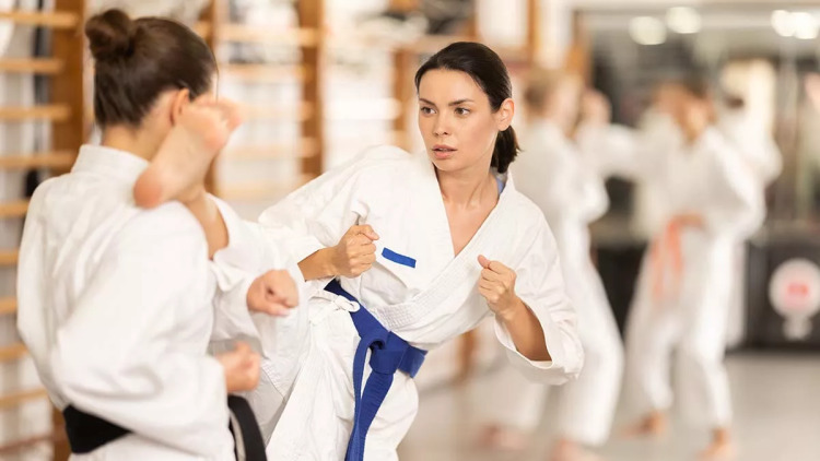 Τραυματισμοί στα σπορ: Τι καλύπτουν τα ασφαλιστήρια για ερασιτέχνες και επαγγελματίες αθλητές
