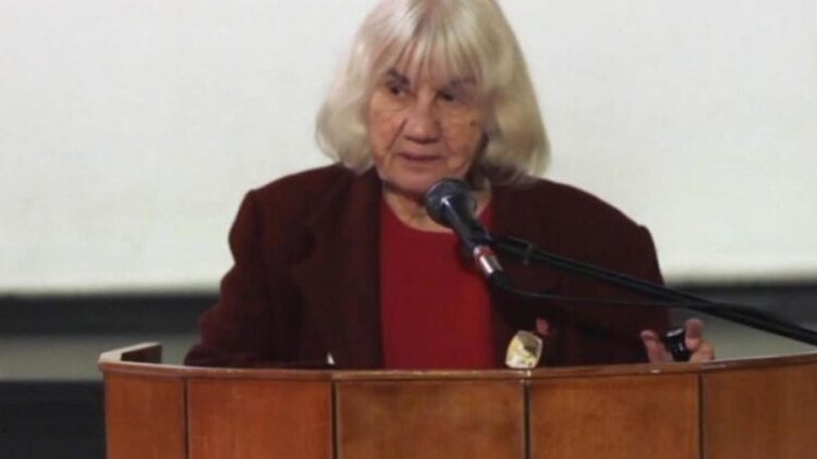 Πέθανε η συγγραφέας Ιωάννα Καρατζαφέρη