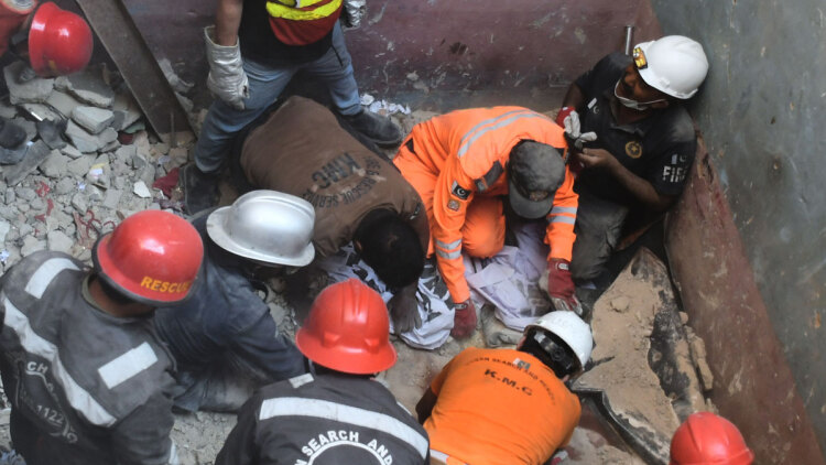 Τουλάχιστον 16 νεκροί και δεκάδες τραυματίες μετά από έκρηξη φιάλης αερίου στο Πακιστάν