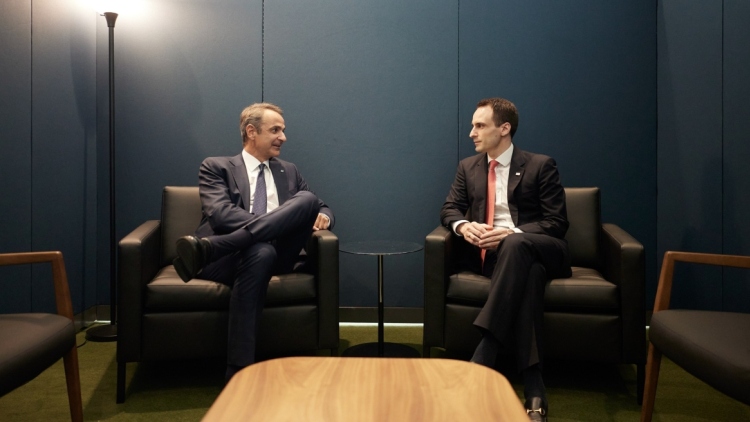 Συνάντηση Μητσοτάκη με τον Μάικλ Κράτσιο στην Ινδία: Τι συζητήθηκε με τον Ελληνοαμερικανό σύμβουλο του Τραμπ για την Τεχνητή Νοημοσύνη