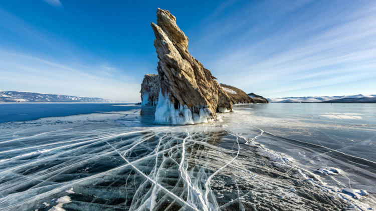 Επτά άνθρωποι έχασαν τη ζωή τους σε δυστύχημα στη λίμνη Βαϊκάλη στη Σιβηρία
