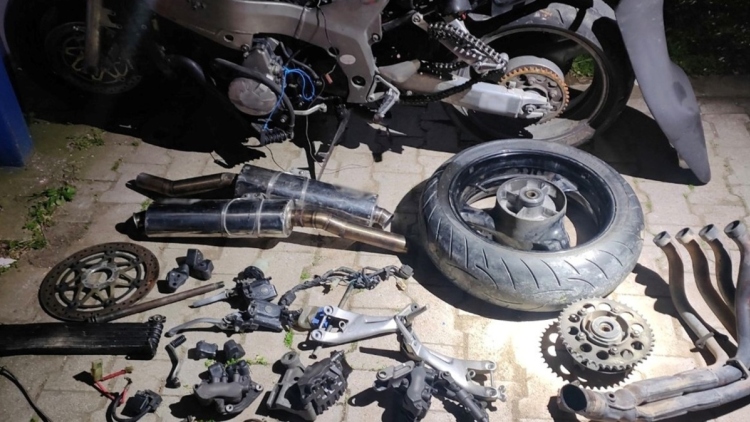 Κιλκίς: Ενας 24χρονος με έναν 22χρονο έκλεψαν μοτοσικλέτα και την έκαναν ανταλλακτικά