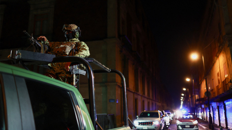 Μεξικό: Τουλάχιστον εξήντα οι νεκροί στις ταραχές για τον θάνατο  του βαρόνου ναρκωτικών Ελ Μέντσο