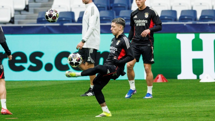 Μπενφίκα: Προπονήθηκε στο «Μπερναμπέου» ο Πρεστιάνι παρά την τιμωρία για το επεισόδιο με τον Βινίσιους, βίντεο
