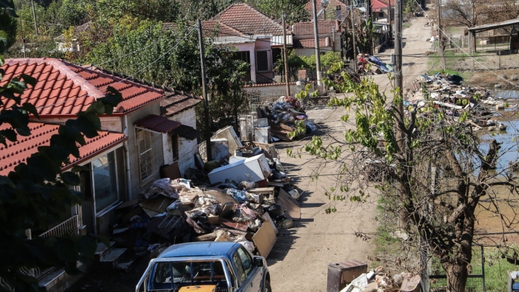 Βλοχός Καρδίτσας: Το χωριό «φάντασμα» που πνίγηκε στη λάσπη, «δεν υπάρχει μέλλον πια εδώ» λένε οι λιγοστοί κάτοικοι