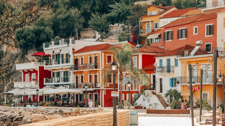 5 ηπειρωτικοί προορισμοί για το Πάσχα που θυμίζουν νησί