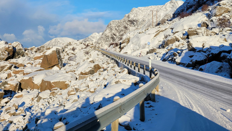 Οδηγός στη Γαλλία εντοπίστηκε ζωντανός σε χαράδρα 300 μέτρων πέντε ημέρες μετά από τροχαίο

