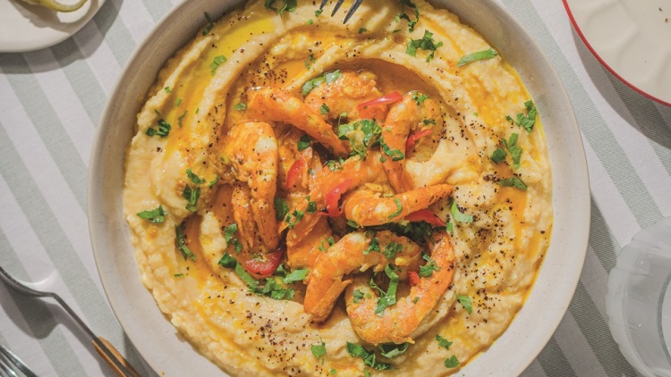 Φάβα με ουζάτες, πικάντικες γαρίδες