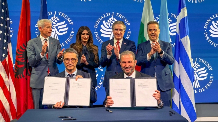 Μήνυμα ισχυρής διατλαντικής συνεργασίας με νέα deals για τον Κάθετο Διάδρομο