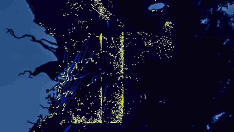 Εικόνες από δορυφόρο δείχνουν τι κάνει η Κίνα κοντά στην Ιαπωνία: Εθεάθησαν περισσότερα από 2.000 πλοία
