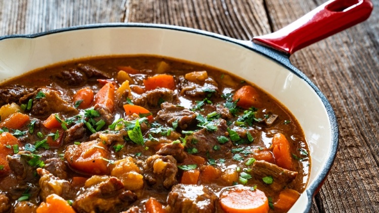 Ντεγκλασάρισμα: Τι είναι, πώς γίνεται σωστά και γιατί απογειώνει κάθε σάλτσα