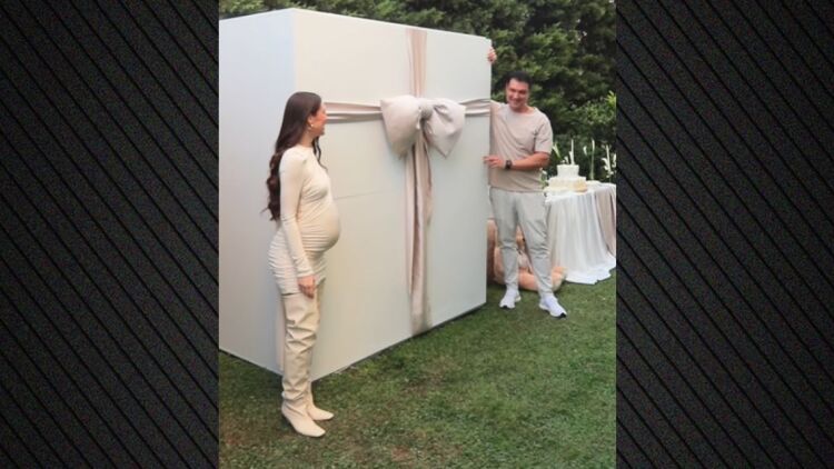 Η Ιωάννα Σιαμπάνη αποκάλυψε το φύλο του μωρού που περιμένει, δείτε βίντεο