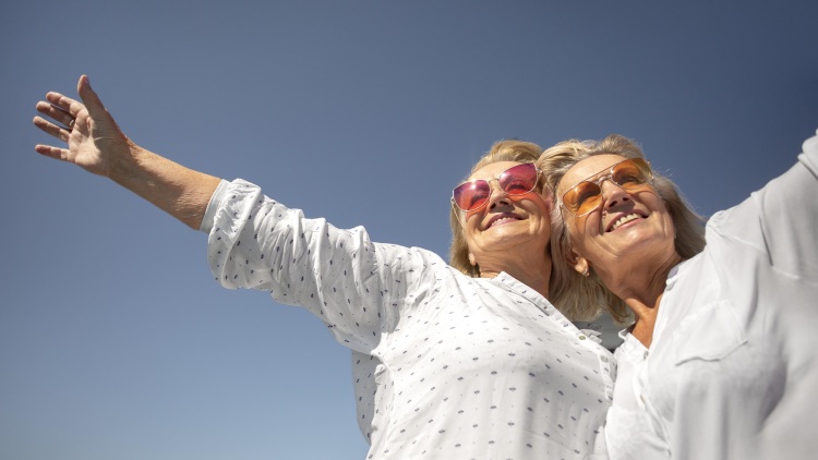 Αυτές είναι οι δέκα wellness συνήθειες που ενισχύουν τη μακροζωία
