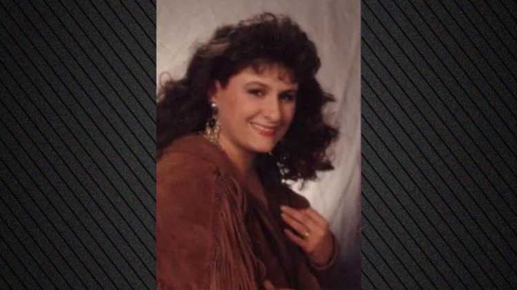 Η ιστορία της μητέρας τριών παιδιών που πήγε για ψώνια το 2001 και εξαφανίστηκε, βρέθηκε 25 χρόνια μετά ζωντανή