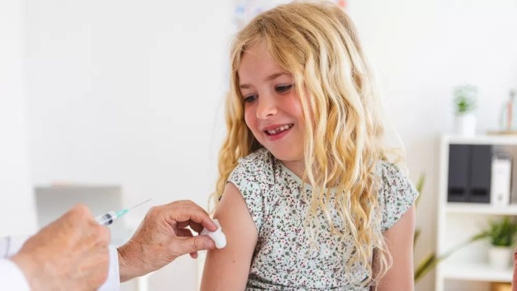 ΗΠΑ: 15 Πολιτείες κατά Τραμπ για αλλαγές στο πρόγραμμα παιδιατρικού εμβολιασμού
