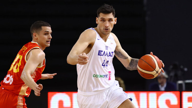 Ελλάδα - Μαυροβούνιο 17-19 (Β' περίοδος): Live ο αγώνας των προκριματικών του Παγκοσμίου Κυπέλλου 