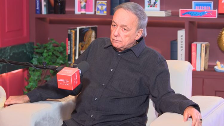 Ανδρέας Μικρούτσικος για τις οικονομικές δυσκολίες που πέρασε: Έλεγα «καλά να πάθω», δεν στενοχωριόμουν που κοιμόμουν με κουβέρτα, γιατί δεν είχα καλοριφέρ