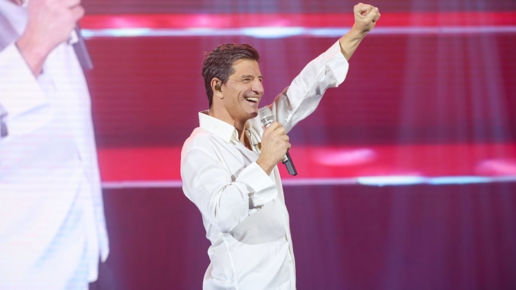 Σάκης Ρουβάς: Θα πήγαινα χίλιες φορές Eurovision, είναι τέλεια