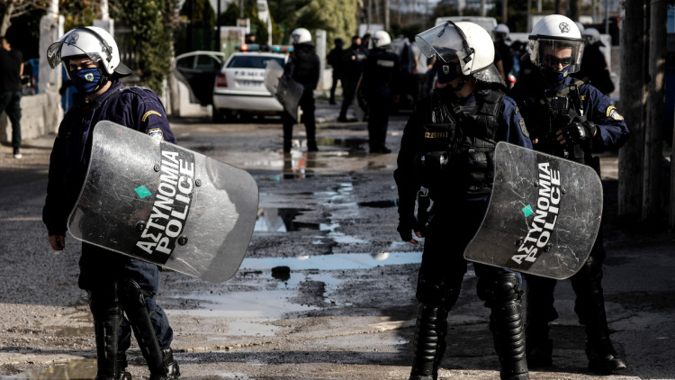 Συμμορίες Ρομά με οργανωμένη δράση σε όλη τη χώρα σκορπούν τον τρόμο: Το 2025 έγιναν 33.000 κλοπές και διαρρήξεις 
