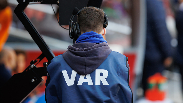 Σήμερα (28/02) αποφασίζεται το μέλλον του VAR: Ποιες ριζικές αλλαγές θα συζητήσει η IFAB