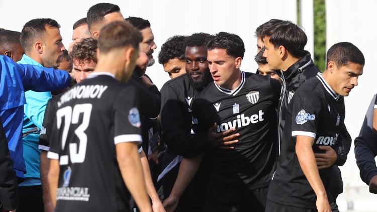 Super League 2: Αγκαλιά με την άνοδο η Καλαμάτα 2-0 τη Μαρκό, ξέφυγε στο +5 από τον Πανιώνιο που ηττήθηκε στο Ρέντη, βίντεο
