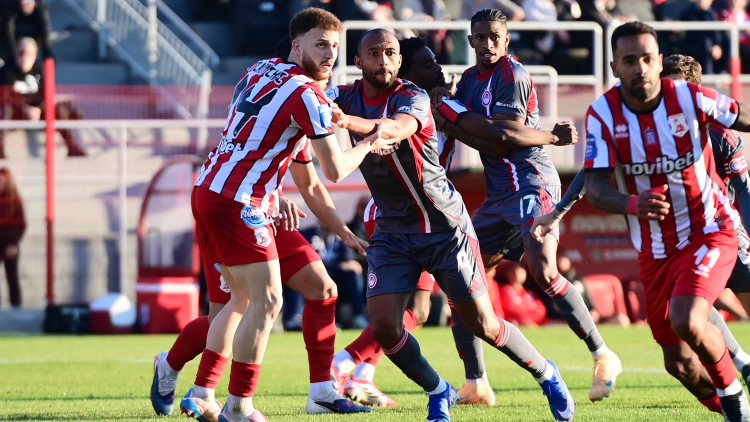 Πανσερραϊκός - Ολυμπιακός 0-0 (Β' ημίχρονο): Παίζουν μονότερμα αλλά δεν βρίσκουν γκολ οι Πειραιώτες, Live 