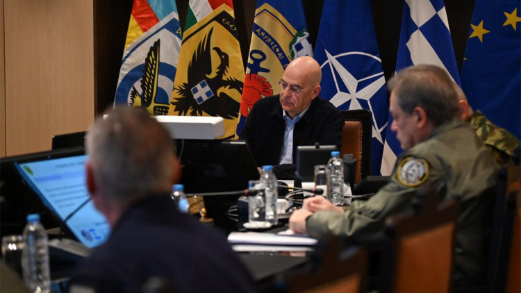 Στενά παρακολουθεί το Πεντάγωνο τις εξελίξεις στο Ιράν: Η Σούδα, οι Patriot και η... «Υδρα»