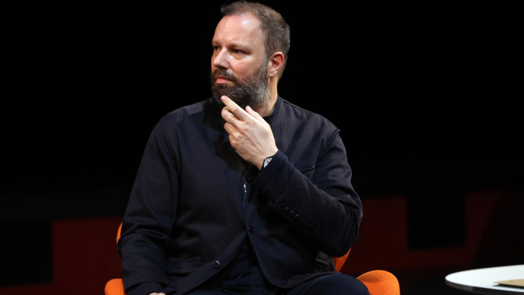 Γιώργος Λάνθιμος για την εξομολόγηση της Αριάν Λαμπέντ για τους δύο βιασμούς: Είμαι πολύ περήφανος