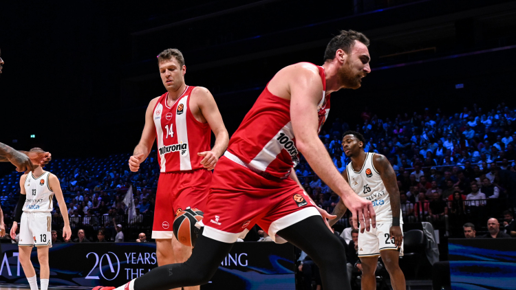 Ολυμπιακός: Προπονήθηκε εν όψει Παναθηναϊκού ο Μιλουτίνοφ, αμφίβολος ο Βεζένκοφ