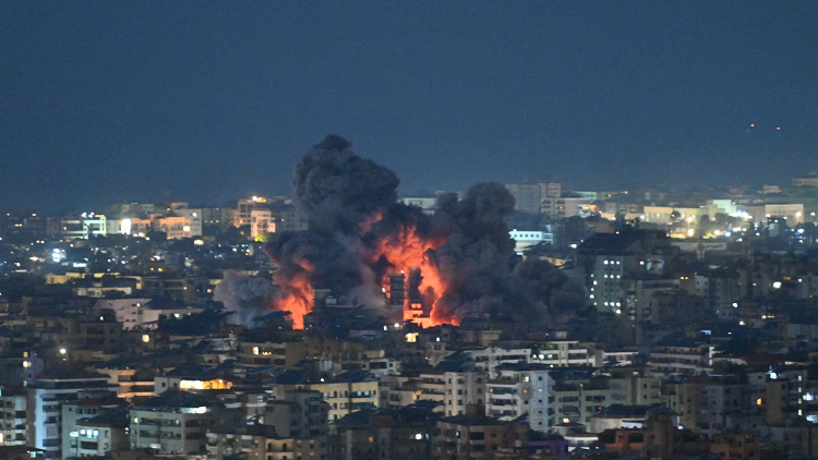 Το Ιράν χτύπησε με drones την πρεσβεία των ΗΠΑ στη Σαουδική Αραβία, «θα ανταποδώσουμε σύντομα» απάντησε ο Τραμπ - Νέα ισραηλινοί βομβαρδισμοί στη Βηρυτό