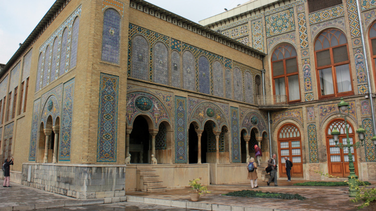 Σημαντικές ζημιές στο παλάτι Γκολεστάν στην Τεχεράνη μετά τις επιθέσεις ΗΠΑ και Ισραήλ, βίντεο