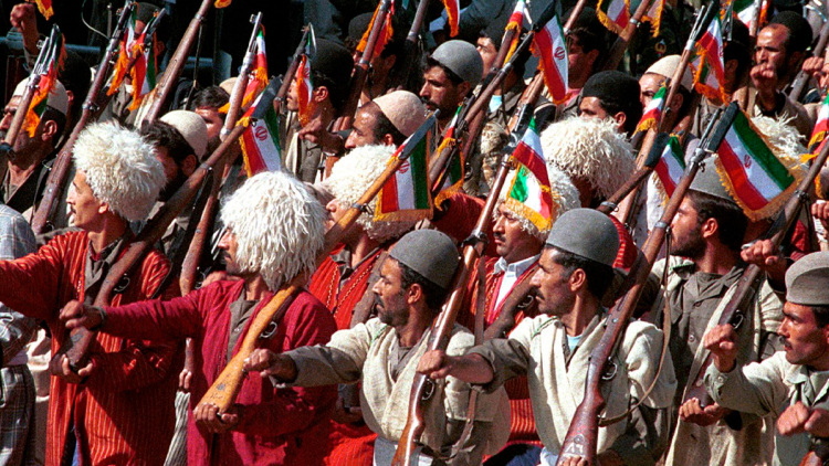 Όλες οι φυλές του Ιράν: Πέρσες, Αζέροι, Κούρδοι, τουρκόφωνοι και όλοι όσοι συνθέτουν τη «Βαβέλ» της αχανούς χώρας των 93.000.000 κατοίκων