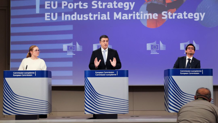 Στήριξη των ευρωπαϊκών λιμανιών με πέντε τρόπους - Τι προβλέπει η νέα στρατηγική της ΕΕ για τη ναυτιλία