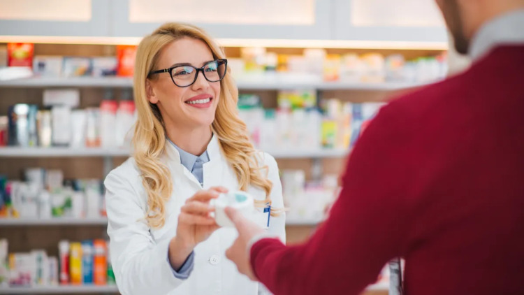 Ακριβά φάρμακα και για αυτοάνοσα στα ιδιωτικά φαρμακεία μέσα στον Μάρτιο – Πόσα έχουν ήδη πάρει οι ασθενείς
