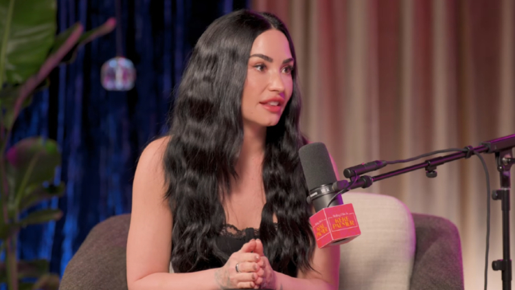 Η Ντέμι Λοβάτο μίλησε για τις σχέσεις που έκανε ως έφηβη με ενήλικους άντρες: Γιατί ο φίλος μου ήταν 30; Αυτό δεν ήταν σωστό