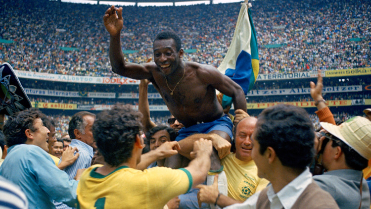 Η Βραζιλία του 1970 κορυφαία ομάδα όλων των εποχών, στη δεύτερη θέση η Μίλαν των τριών Ολλανδών και ακολουθεί η Μπαρτσελόνα του Γκουαρδιόλα