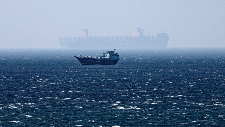 Στενά του Ορμούζ: Πώς Κίνα, Ινδία και Ρωσία επηρεάζουν τη νέα ενεργειακή εξίσωση και τις τιμές πετρελαίου