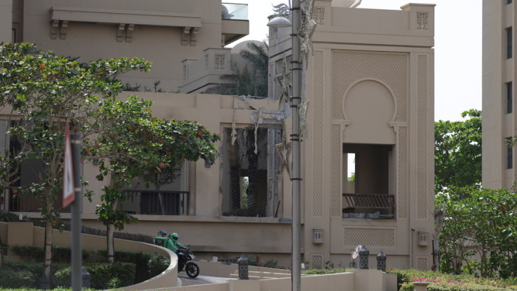 Wall Street Journal: «Πάγωμα» περιουσιακών στοιχείων η πρώτη απάντηση των Εμιράτων στο Ιράν, στο τραπέζι και κατάσχεση πλοίων