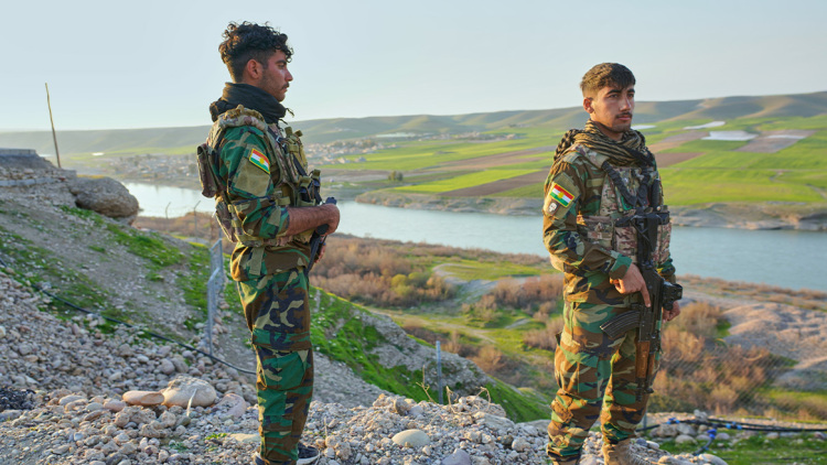 Reuters: Το Ισραήλ βομβαρδίζει περιοχές στο δυτικό Ιράν για να στηρίξει Κούρδους που θέλουν να καταλάβουν ιρανικά εδάφη
